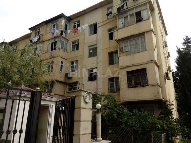 Продается 4-комн. вторичка 90 м², м. Иншаатчылар, photo 1 from 13