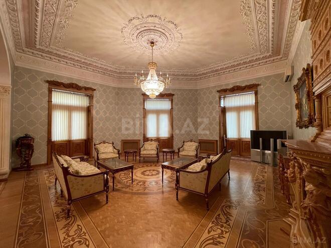 İcarəyə verilir 5 otaqlı köhnə tikili 350 m², Sahil m., photo 11 from 29