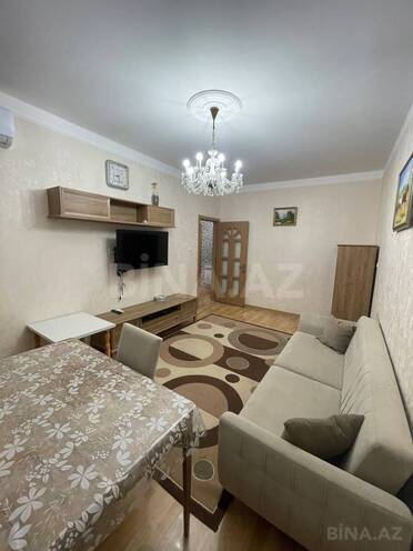 Сдаётся 3-комн. вторичка 75 м², м. Мемар Аджеми, photo 1 from 12