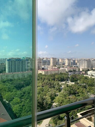 Продается 4-комн. новостройка 175 м², м. Нариман Нариманов, photo 1 from 28