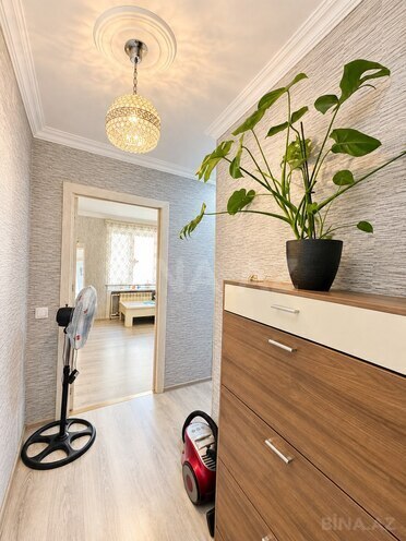 Satılır 2 otaqlı köhnə tikili 40 m², İnşaatçılar m., photo 3 from 8