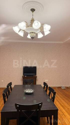 İcarəyə verilir 3 otaqlı köhnə tikili 70 m², Səbail r., photo 1 from 18