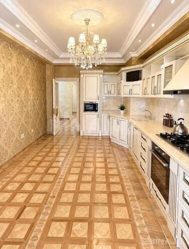 Satılır 4 otaqlı yeni tikili 190 m², 28 May m., photo 6 from 9
