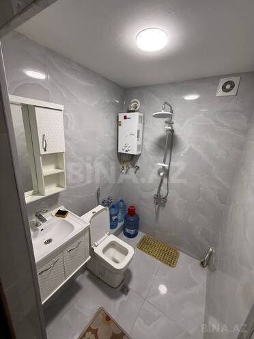 Продаётся 2-комн. вторичка 45 м², м. Иншаатчылар, photo 14 from 15