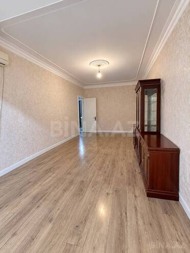 Satılır 2 otaqlı köhnə tikili 55 m², Memar Əcəmi m., photo 3 from 6
