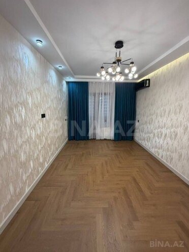 Satılır 4 otaqlı köhnə tikili 110 m², Xalqlar Dostluğu m., photo 1 from 15