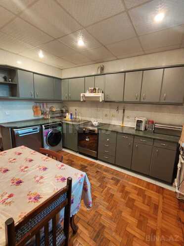 Satılır 4 otaqlı köhnə tikili 145 m², Elmlər Akademiyası m., photo 22 from 31