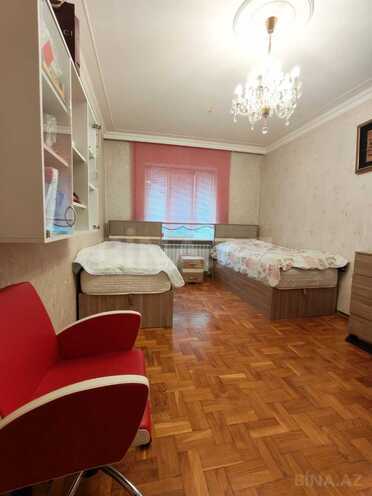 Satılır 4 otaqlı köhnə tikili 145 m², Elmlər Akademiyası m., photo 3 from 31