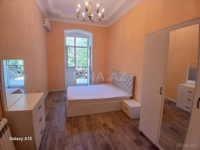 Satılır 4 otaqlı köhnə tikili 130 m², Nizami m., photo 9 from 11