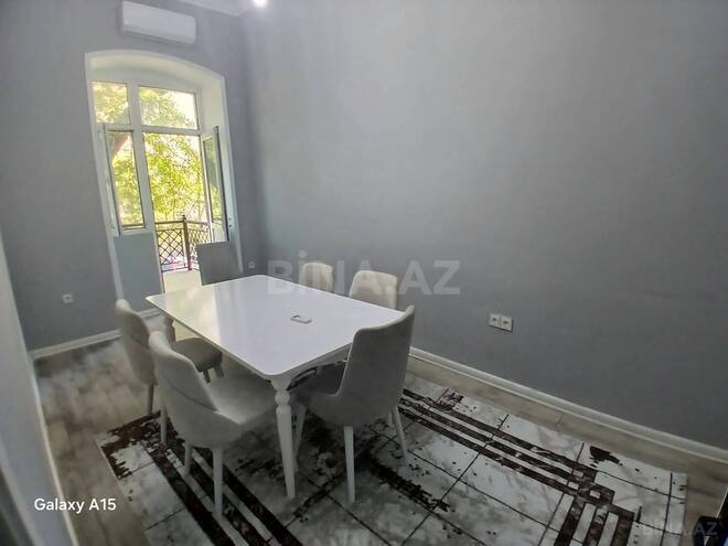 Satılır 4 otaqlı köhnə tikili 130 m², Nizami m., photo 4 from 11