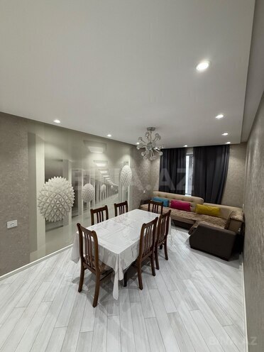 Сдаётся 2-комн. новостройка 65 м², м. Ази Асланов, photo 1 from 13
