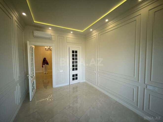 İcarəyə verilir 4 otaqlı yeni tikili 215 m², 28 May m., photo 25 from 32