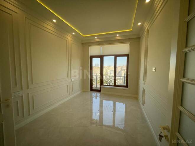 İcarəyə verilir 4 otaqlı yeni tikili 215 m², 28 May m., photo 24 from 32