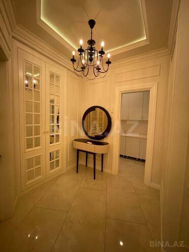 İcarəyə verilir 4 otaqlı yeni tikili 215 m², 28 May m., photo 16 from 32