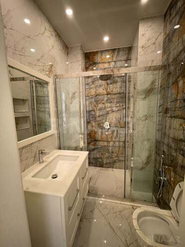 İcarəyə verilir 4 otaqlı yeni tikili 215 m², 28 May m., photo 29 from 32