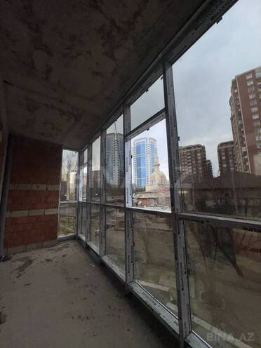 Продается 3-комн. новостройка 163 м², м. Низами, photo 3 from 9