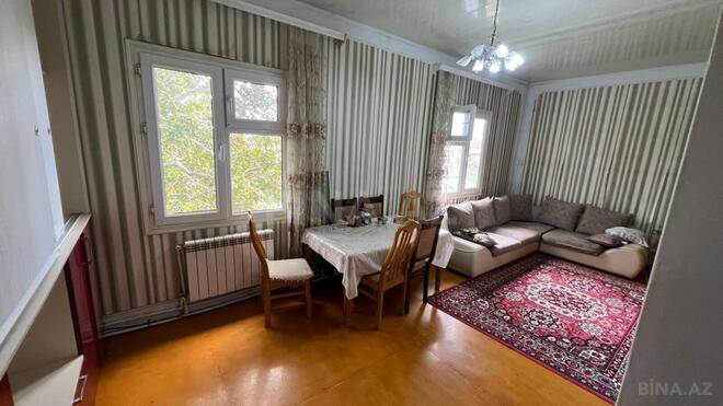Продаётся 3-комн. вторичка 100 м², photo 1 from 8