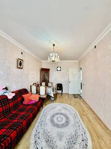 Продаётся 3-комн. вторичка 75 м², Бинагадинский р., photo 4 from 10