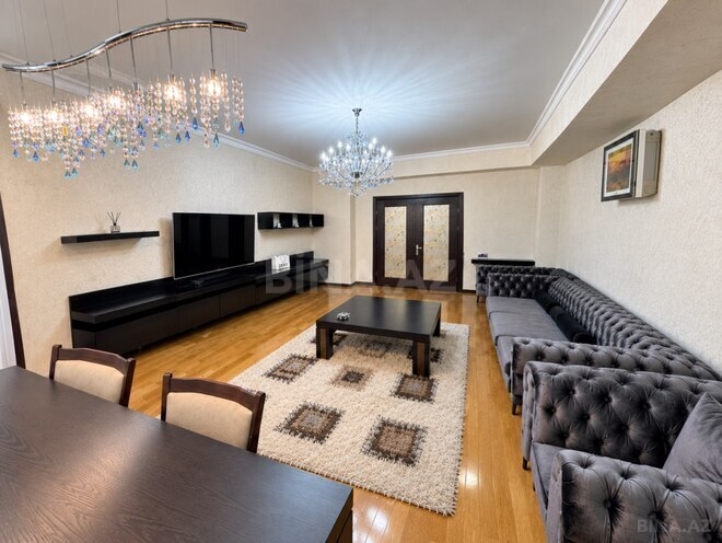 Сдаётся 4-комн. новостройка 195 м², Насиминский  р., photo 3 from 16