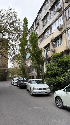 Продаётся 2-комн. вторичка 60 м², м. Иншаатчылар, photo 3 from 14