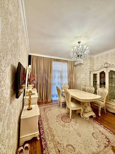 Сдаётся 2-комн. новостройка 60 м², м. Кара Караев, photo 1 from 7