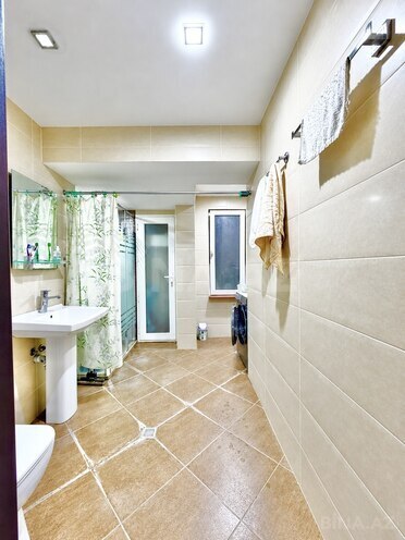 Продается 3-комн. вторичка 95 м², м. Кара Караев, photo 13 from 17