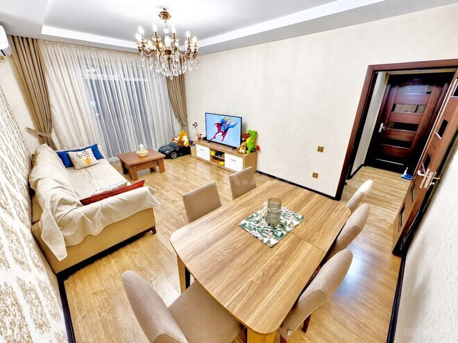 Продается 3-комн. вторичка 95 м², м. Кара Караев, photo 3 from 17