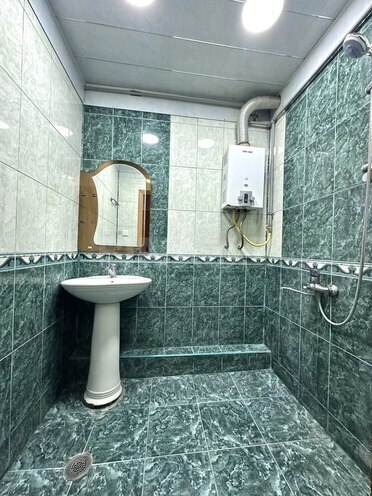 Продаётся 2-комн. вторичка 65 м², м. Ахмедлы, photo 9 from 11