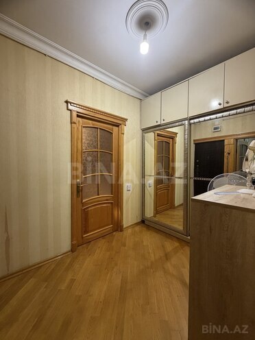 Продаётся 2-комн. вторичка 68 м², Хатаинский р., photo 8 from 18