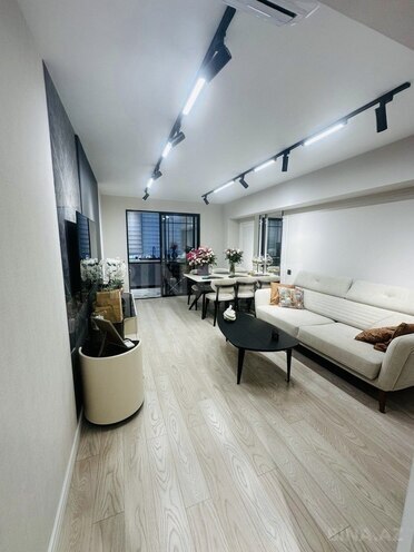 Satılır 3 otaqlı köhnə tikili 65 m², Gənclik m., photo 1 from 16