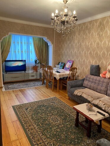 Продается 3-комн. вторичка 73 м², пос. Бакиханова, photo 1 from 14