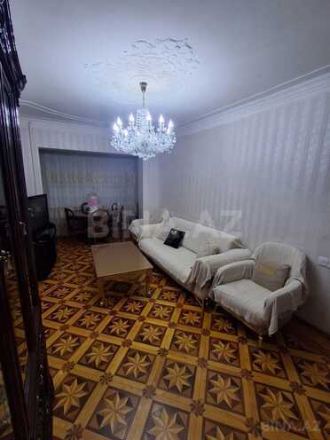 Satılır 3 otaqlı köhnə tikili 85 m², Bakıxanov q., photo 1 from 19