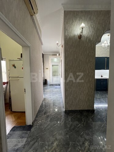 Satılır 5 otaqlı köhnə tikili 140 m², Nizami m., photo 18 from 25