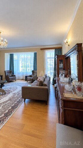 Satılır 4 otaqlı köhnə tikili 143 m², İçəri Şəhər m., photo 3 from 9