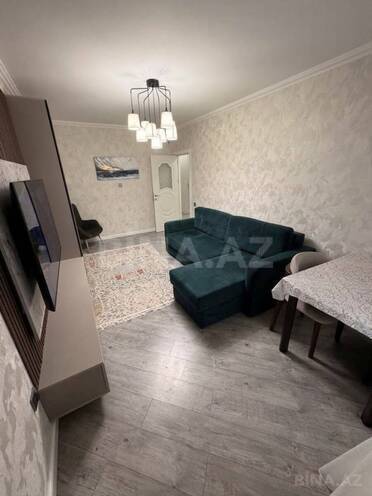Продается 4-комн. вторичка 110 м², м. Ази Асланов, photo 4 from 16