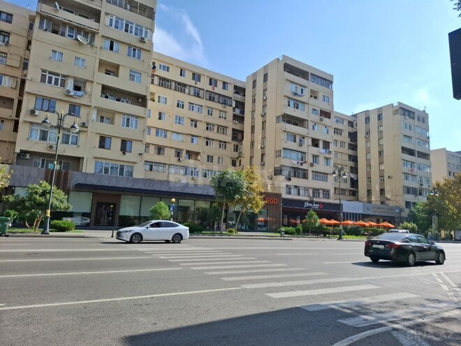 Satılır 3 otaqlı köhnə tikili 90 m², Nəsimi r., photo 1 from 13