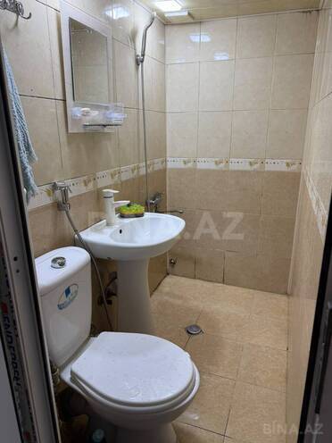 Сдаётся 3-комн. вторичка 50 м², м. Нефтчиляр, photo 7 from 10