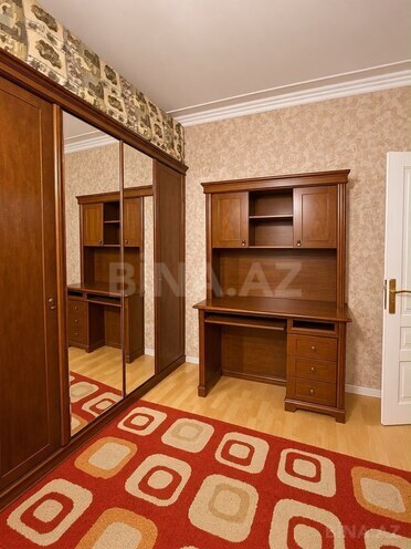 Продается 3-комн. вторичка 85 м², м. Ази Асланов, photo 18 from 19
