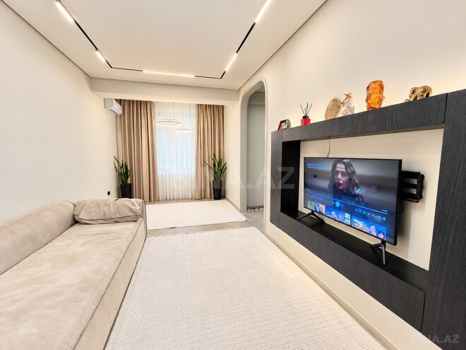 Продаётся 4-комн. новостройка 110 м², м. Ази Асланов, photo 1 from 17