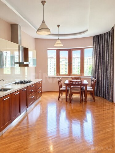 İcarəyə verilir 3 otaqlı yeni tikili 120 m², 28 May m., photo 3 from 18