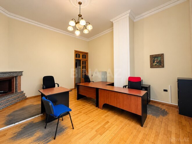 Продается 5-комн. офис 400 м², м. Сахил, photo 9 from 17