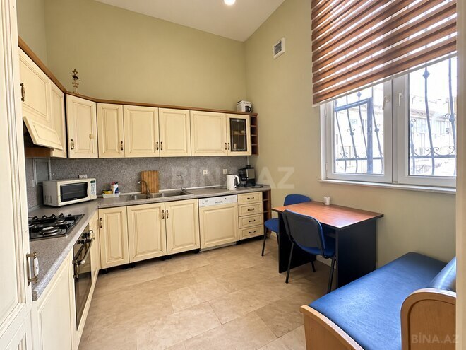 Продается 5-комн. офис 400 м², м. Сахил, photo 14 from 17