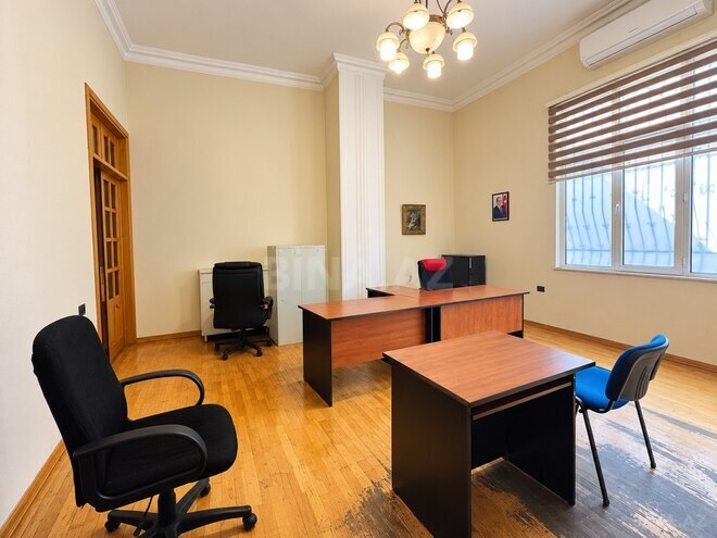 Продается 5-комн. офис 400 м², м. Сахил, photo 8 from 17