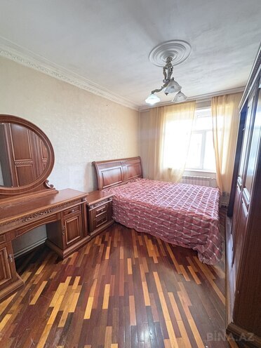 Продается 3-комн. вторичка 75 м², м. Ази Асланов, photo 11 from 15