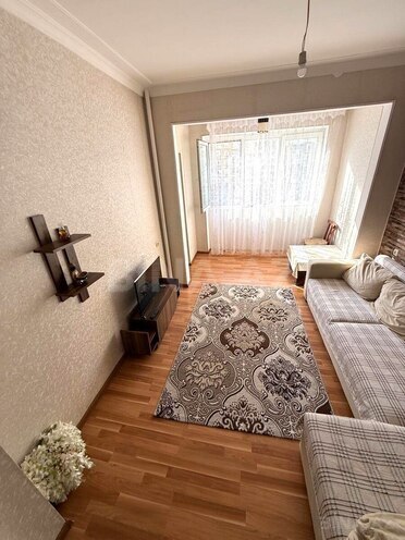 Сдается 3-комн. вторичка 75 м², м. Ази Асланов, photo 3 from 13