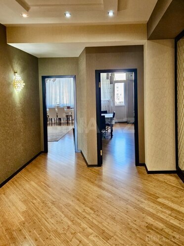 Продаётся 3-комн. новостройка 96 м², м. Низами, photo 10 from 15