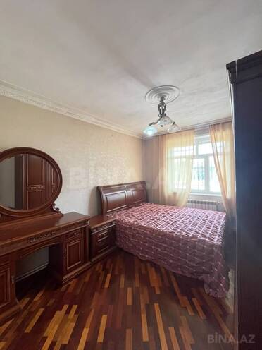 Продаётся 3-комн. вторичка 80 м², м. Ази Асланов, photo 1 from 14