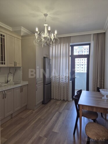 Сдается 1-комн. новостройка 51 м², м. Нефтчиляр, photo 1 from 16