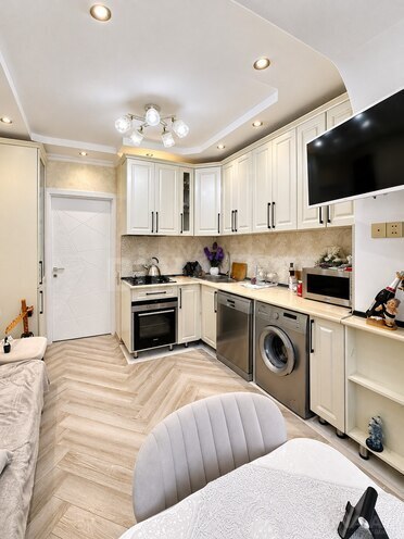 Продаётся 2-комн. новостройка 65 м², м. Ази Асланов, photo 4 from 10