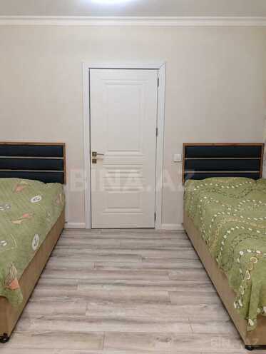 Продаётся 3-комн. вторичка 72 м², м. Ичеришехер, photo 9 from 17